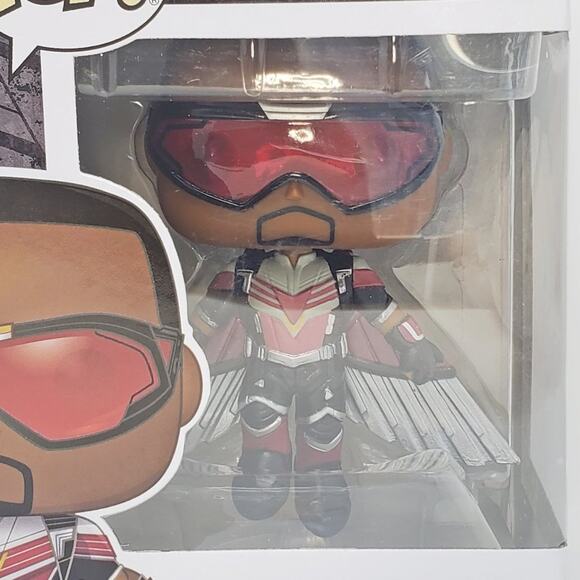 Marvel Falcon Funko Pop Vinyl - The Falcon and the Winter Soldier #812 NIB - Picture 2 of 15